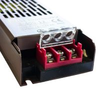 کلید های قرمز ورودی یا خروجی پاور اسلیم بلو 12 ولت 400 وات BLU 12V-400W
